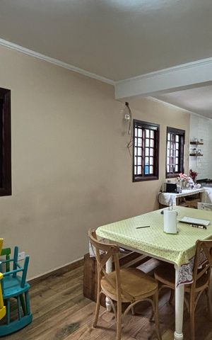 Casa à venda com 230m², 3 quartos e 5 vagas Casa à venda com 230m², 3 quartos e 5 vagasCopa