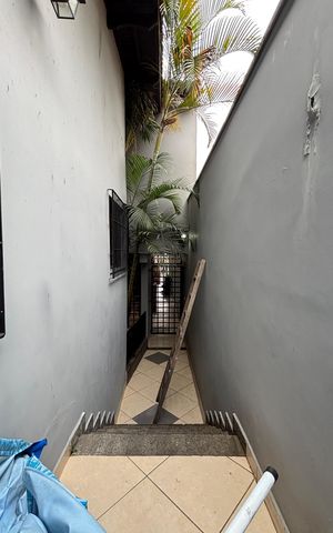 Casa à venda com 230m², 3 quartos e 5 vagas Casa à venda com 230m², 3 quartos e 5 vagasQuintal