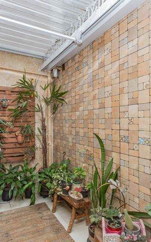Casa à venda com 100m², 3 quartos e 2 vagasSala/Jardim de inverno