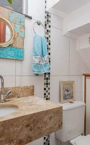 Casa à venda com 100m², 3 quartos e 2 vagasLavabo