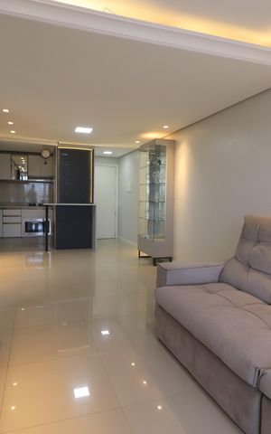 Apartamento à venda com 66m², 2 quartos e 1 vagaSala