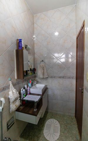 Apartamento à venda com 60m², 2 quartos e sem vaga Apartamento à venda com 60m², 2 quartos e sem vagaBanheiro