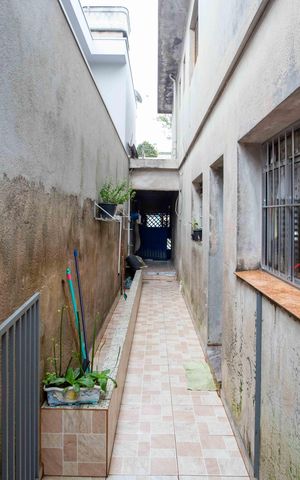 Casa à venda com 125m², 4 quartos e 2 vagasCorredor