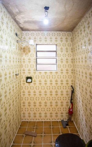 Casa à venda com 125m², 4 quartos e 2 vagasBanheiro 1