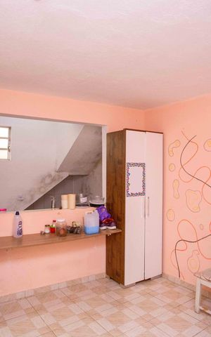 Casa à venda com 125m², 4 quartos e 2 vagasQuarto de Serviço