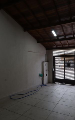 Casa à venda com 68m², 2 quartos e 1 vagaGaragem