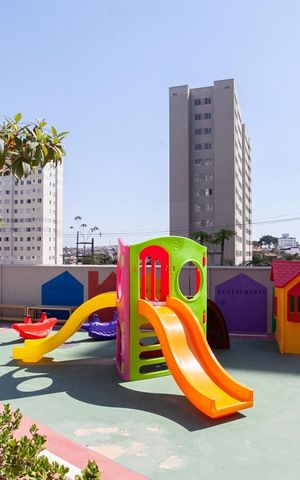 Apartamento para alugar com 55m², 2 quartos e 1 vaga Apartamento para alugar com 55m², 2 quartos e 1 vagaÁrea comum - Playground