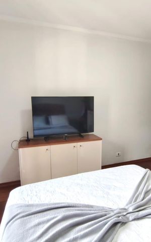 Casa à venda com 250m², 4 quartos e 6 vagas Casa à venda com 250m², 4 quartos e 6 vagasQuarto