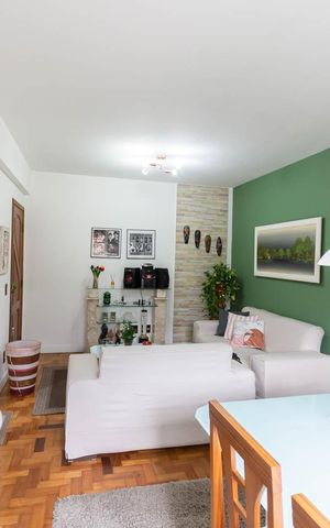 Apartamento à venda com 71m², 2 quartos e 1 vagaSala