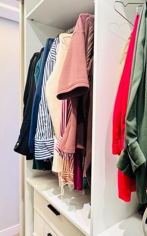 Apartamento à venda com 69m², 2 quartos e 1 vaga Apartamento à venda com 69m², 2 quartos e 1 vagaCloset da Suíte