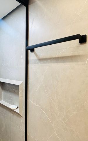 Apartamento à venda com 69m², 2 quartos e 1 vaga Apartamento à venda com 69m², 2 quartos e 1 vagaBanheiro social