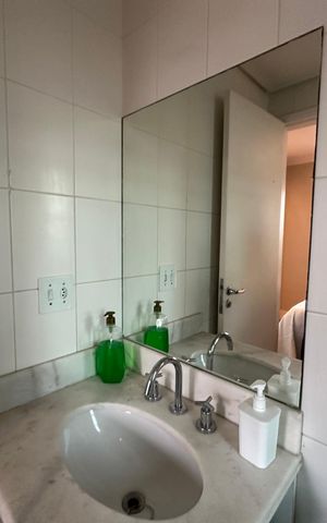 Apartamento à venda com 79m², 2 quartos e 2 vagasBanheiro da Suíte