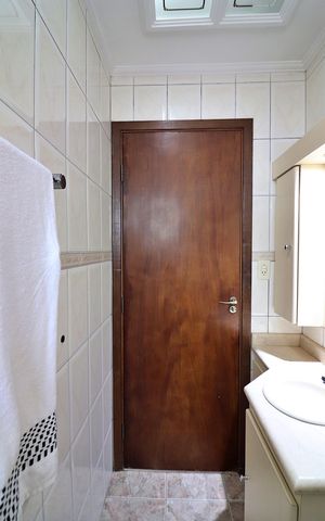 Apartamento à venda com 64m², 2 quartos e 2 vagasBanheiro Social