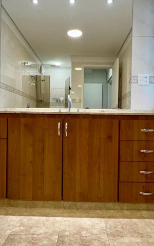 Apartamento para alugar com 100m², 2 quartos e 1 vaga Apartamento para alugar com 100m², 2 quartos e 1 vagaBanheiro