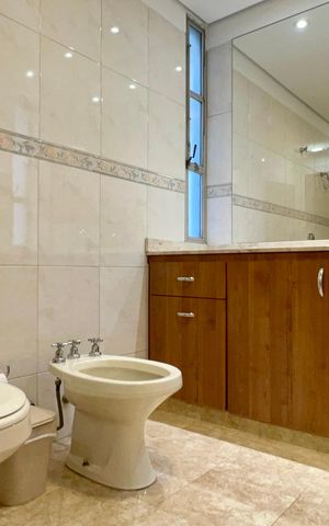 Apartamento para alugar com 100m², 2 quartos e 1 vaga Apartamento para alugar com 100m², 2 quartos e 1 vagaBanheiro