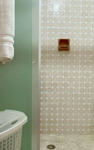 Apartamento à venda com 73m², 2 quartos e sem vaga Apartamento à venda com 73m², 2 quartos e sem vagaBanheiro