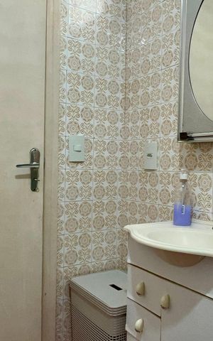 Apartamento à venda com 73m², 2 quartos e sem vaga Apartamento à venda com 73m², 2 quartos e sem vagaBanheiro