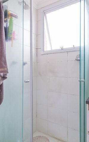 Apartamento à venda com 45m², 2 quartos e 1 vaga Apartamento à venda com 45m², 2 quartos e 1 vagaBanheiro
