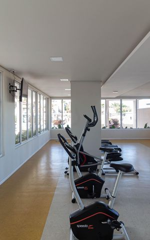Apartamento à venda com 45m², 2 quartos e 1 vaga Apartamento à venda com 45m², 2 quartos e 1 vagaÁrea comum - Academia