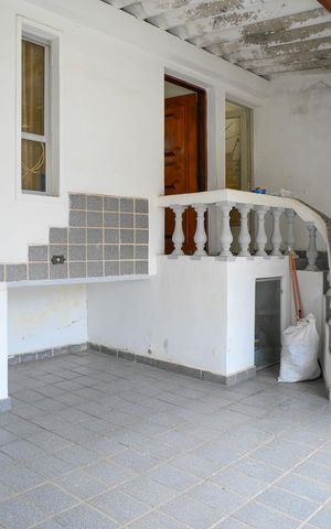 Casa à venda com 160m², 3 quartos e 2 vagas Casa à venda com 160m², 3 quartos e 2 vagasGaragem
