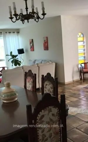 Casa à venda com 350m², 3 quartos e 3 vagas
