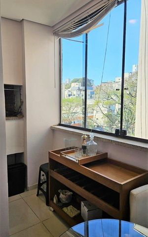 Apartamento à venda com 51m², 2 quartos e sem vaga Apartamento à venda com 51m², 2 quartos e sem vagaVaranda