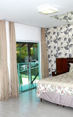 Casa para alugar com 300m², 3 quartos e 2 vagasSuíte