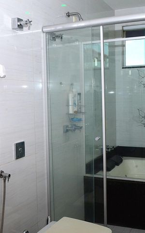 Casa para alugar com 300m², 3 quartos e 2 vagasBanheiro da Suíte