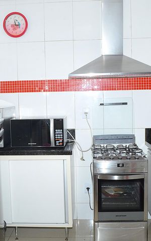 Casa para alugar com 300m², 3 quartos e 2 vagasCozinha