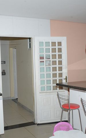 Casa para alugar com 300m², 3 quartos e 2 vagasCozinha
