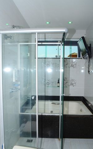 Casa para alugar com 300m², 3 quartos e 2 vagasBanheiro da Suíte
