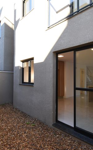 Casa para alugar com 225m², 3 quartos e 4 vagasÁrea externa