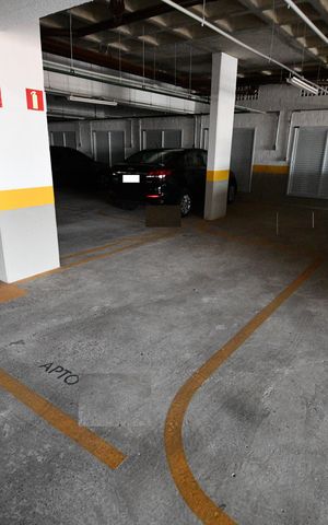 Apartamento à venda com 80m², 2 quartos e 2 vagasGaragem