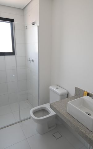 Apartamento à venda com 80m², 2 quartos e 2 vagasBanheiro da Suíte 2