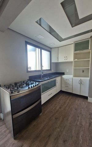 Apartamento à venda com 215m², 3 quartos e 3 vagas Apartamento à venda com 215m², 3 quartos e 3 vagasCozinha