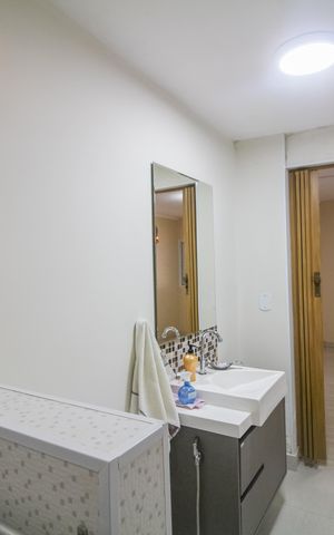 Casa à venda com 138m², 4 quartos e 1 vagaBanheiro Social