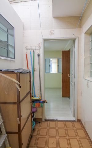 Casa à venda com 138m², 4 quartos e 1 vagaÁrea de Serviço