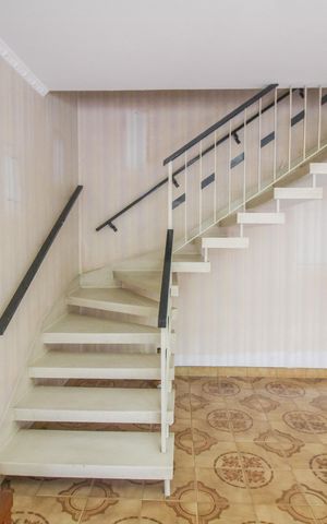 Casa à venda com 138m², 4 quartos e 1 vagaSala