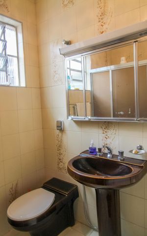 Casa à venda com 138m², 4 quartos e 1 vagaBanheiro Social 2