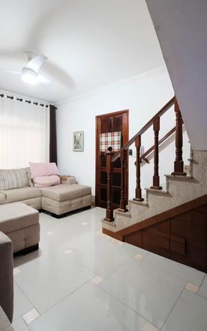 Casa para alugar com 210m², 2 quartos e 2 vagasSala