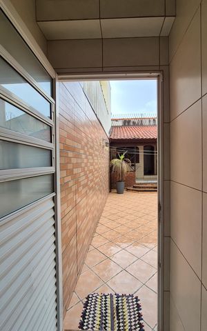 Casa à venda com 242m², 3 quartos e 2 vagasQuintal