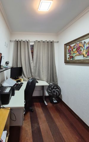Casa à venda com 242m², 3 quartos e 2 vagasQuarto 1