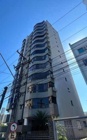 Apartamento à venda com 187m², 3 quartos e 2 vagasFachada