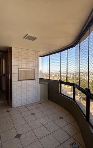 Apartamento à venda com 187m², 3 quartos e 2 vagasSacada - Sala