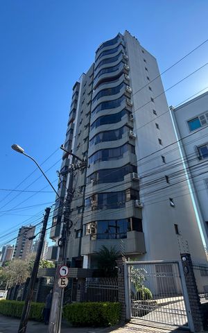 Apartamento à venda com 187m², 3 quartos e 2 vagasFachada