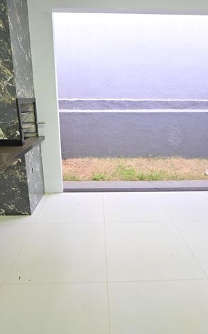 Casa à venda com 132m², 3 quartos e 4 vagas Casa à venda com 132m², 3 quartos e 4 vagasÁrea Externa