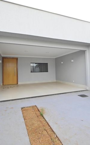 Casa à venda com 132m², 3 quartos e 4 vagas Casa à venda com 132m², 3 quartos e 4 vagasGaragem