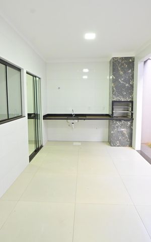 Casa à venda com 132m², 3 quartos e 4 vagas Casa à venda com 132m², 3 quartos e 4 vagasÁrea Externa