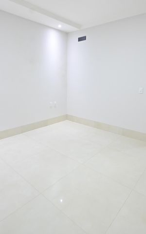 Casa à venda com 132m², 3 quartos e 4 vagas Casa à venda com 132m², 3 quartos e 4 vagasSuíte