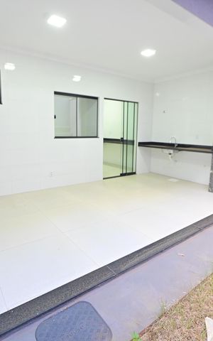 Casa à venda com 132m², 3 quartos e 4 vagas Casa à venda com 132m², 3 quartos e 4 vagasÁrea Externa